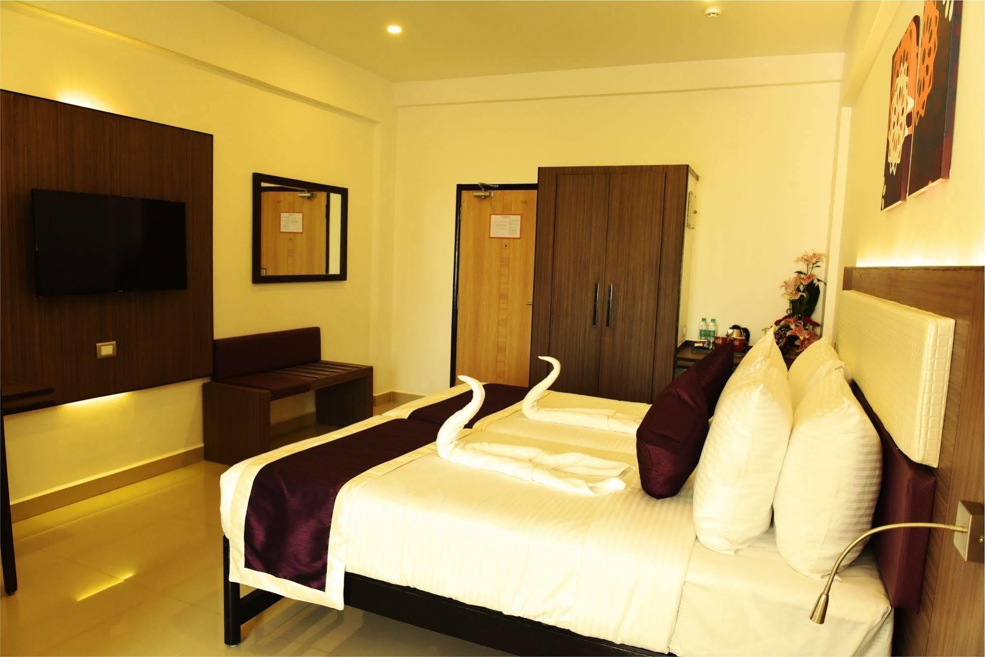 Treehouse Neptune Panaji Buitenkant foto