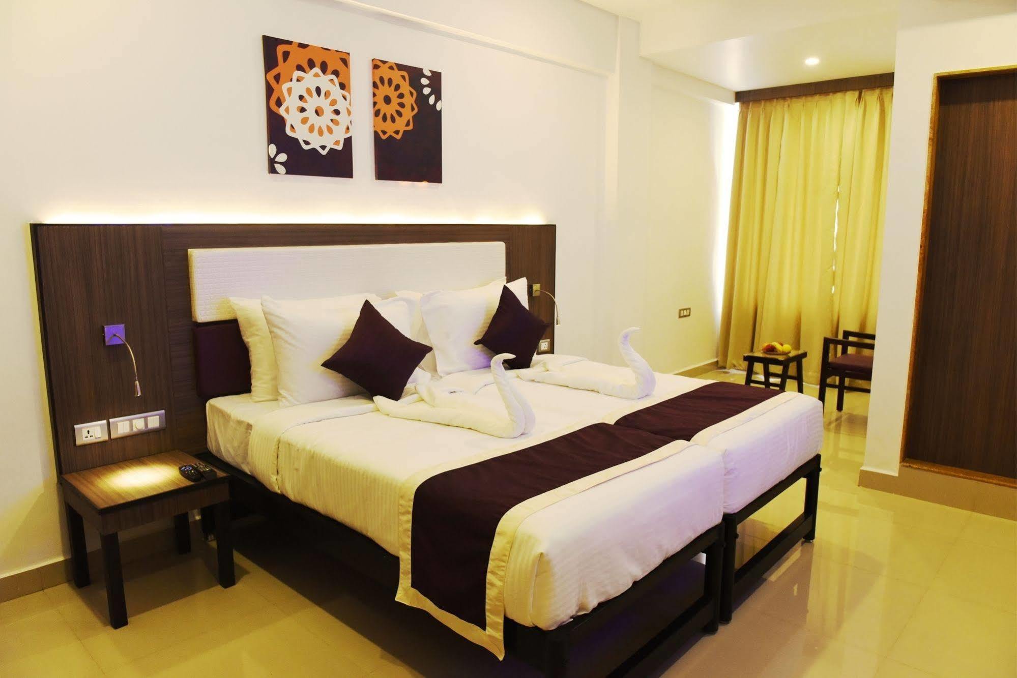 Treehouse Neptune Panaji Buitenkant foto