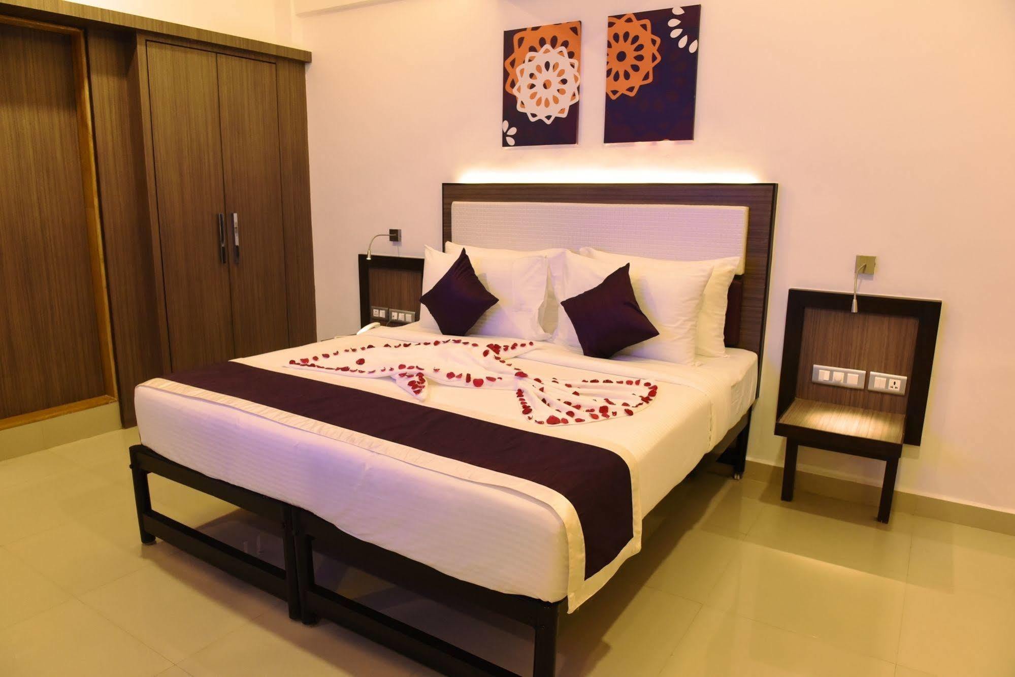 Treehouse Neptune Panaji Buitenkant foto