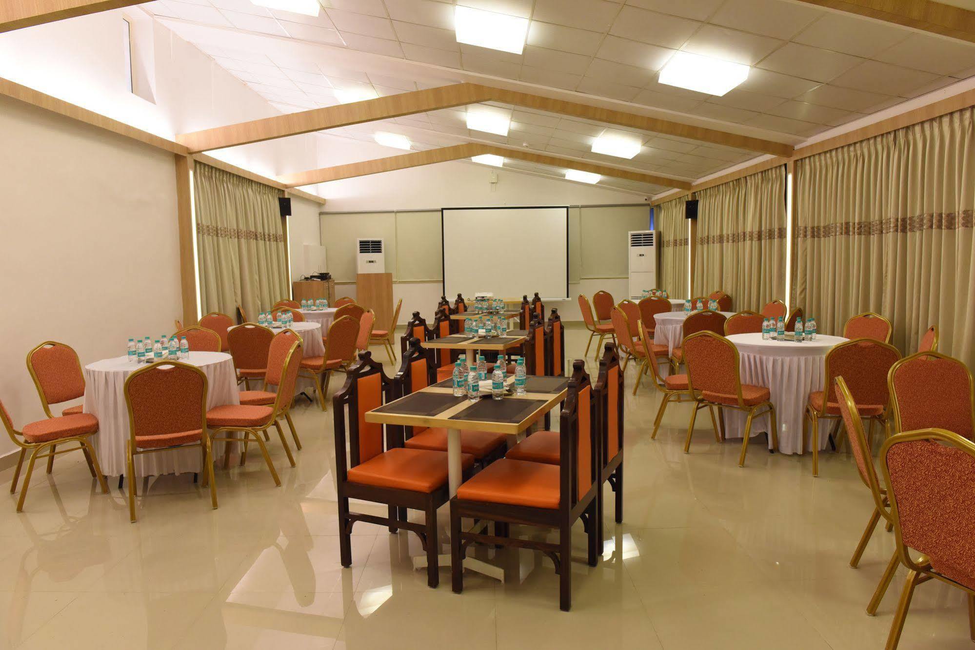 Treehouse Neptune Panaji Buitenkant foto