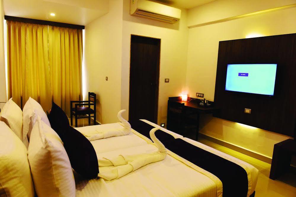 Treehouse Neptune Panaji Buitenkant foto